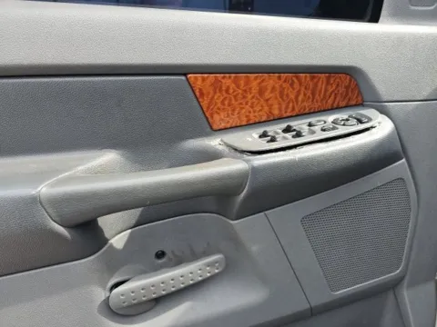 More photos of 2006 Dodge Ram 2500 SLT at Lakeway Auto Sales, TN