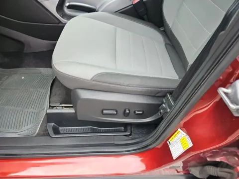 More photos of 2016 Ford Escape SE at Lakeway Auto Sales, TN