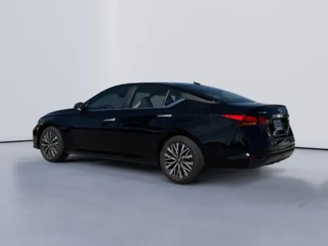 More photos of 2025 Nissan Altima 2.5 SV at Lakeway Auto Sales, TN