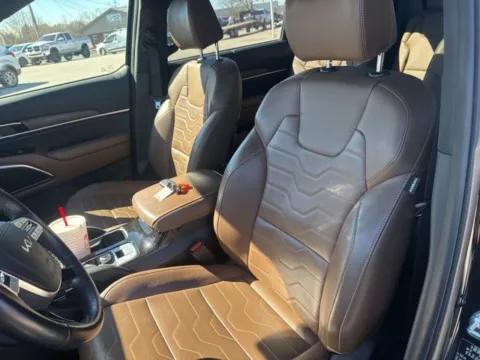 More photos of 2022 Kia Telluride SX at Lakeway Auto Sales, TN