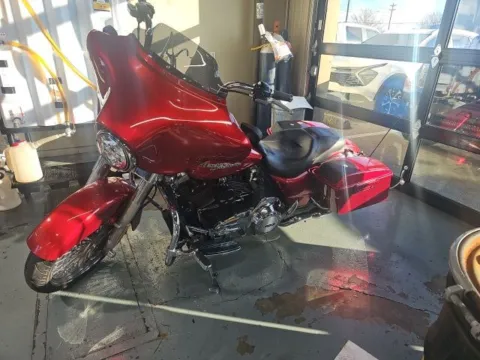 More photos of 2013 Harley-Davidson Street Glide at Lakeway Auto Sales, TN