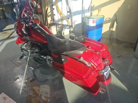 More photos of 2013 Harley-Davidson Street Glide at Lakeway Auto Sales, TN