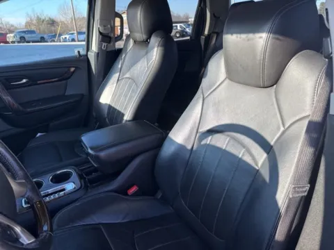 More photos of 2015 GMC Acadia Denali at Lakeway Auto Sales, TN