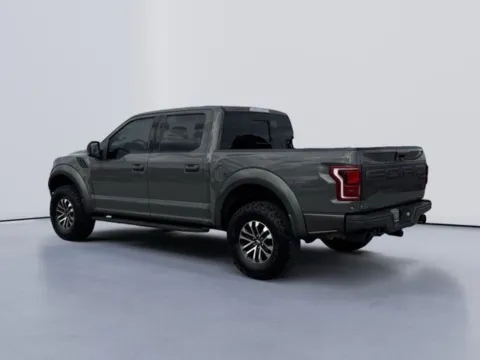 More photos of 2020 Ford F-150 Raptor at Lakeway Auto Sales, TN