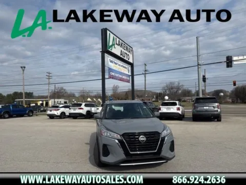 Gray 2022 Nissan Kicks SV for sale in Morristown, TN