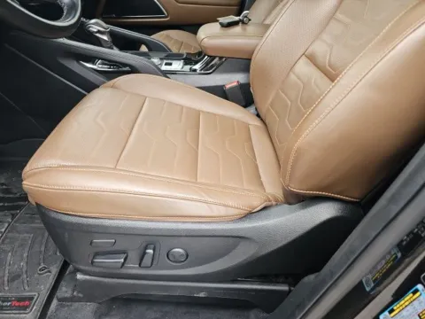 More photos of 2022 Kia Telluride SX at Lakeway Auto Sales, TN