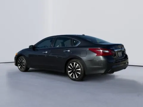More photos of 2018 Nissan Altima 2.5 SL at Lakeway Auto Sales, TN