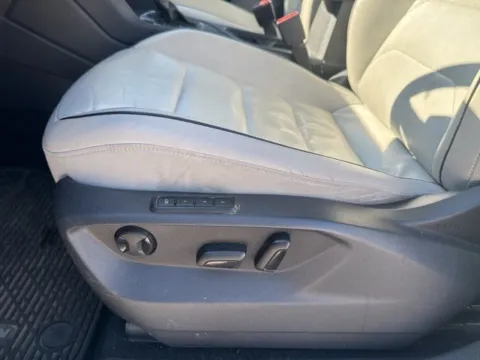 More photos of 2018 Volkswagen Tiguan 2.0T SEL Premium at Lakeway Auto Sales, TN