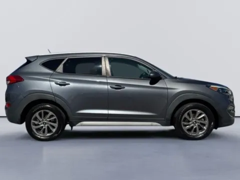 Photos of 2017 Hyundai Tucson SE for sale in Morristown, TN at Lakeway Auto Sales