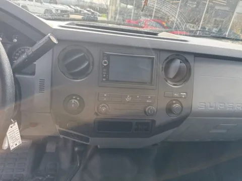 More photos of 2011 Ford F-250SD XL at Lakeway Auto Sales, TN