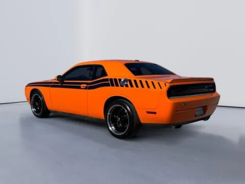More photos of 2014 Dodge Challenger R/T at Lakeway Auto Sales, TN