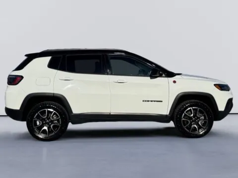 Photos of 2025 Jeep Compass Trailhawk for sale in Morristown, TN at Lakeway Auto Sales
