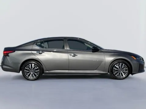 Photos of 2025 Nissan Altima 2.5 SV for sale in Morristown, TN at Lakeway Auto Sales