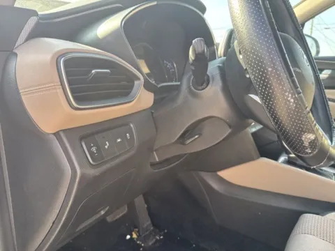 More photos of 2019 Hyundai Santa Fe SEL at Lakeway Auto Sales, TN