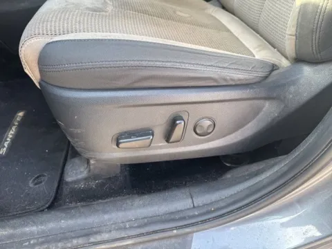 More photos of 2019 Hyundai Santa Fe SEL at Lakeway Auto Sales, TN