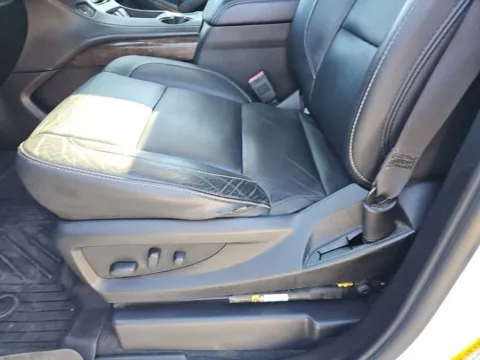 More photos of 2020 Chevrolet Tahoe LT at Lakeway Auto Sales, TN