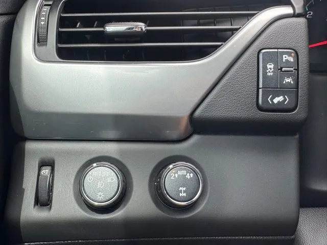 2020 Chevrolet Tahoe LT - Photo 17