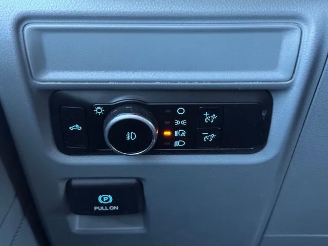2023 Ford F-150 XLT - Photo 17