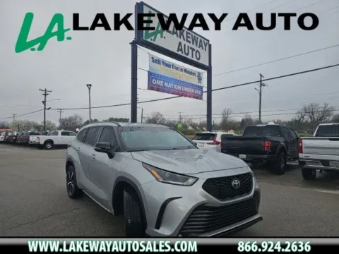 Silver 2021 Toyota Highlander XSE for sale in Morristown, TN