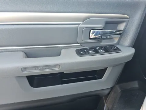 More photos of 2013 Ram 1500 Big Horn at Lakeway Auto Sales, TN