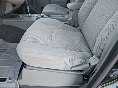 More photos of 2021 Nissan Frontier SV at Lakeway Auto Sales, TN