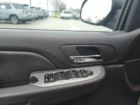 More photos of 2008 Chevrolet Tahoe LS at Lakeway Auto Sales, TN