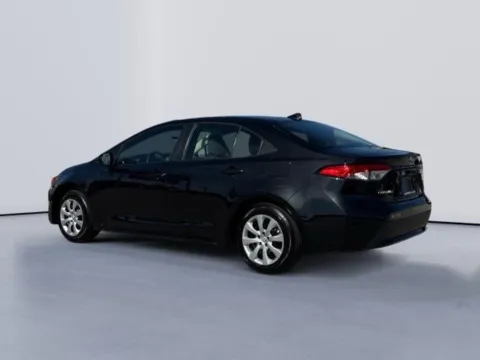 More photos of 2022 Toyota Corolla LE at Lakeway Auto Sales, TN