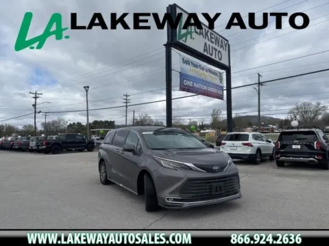 Gray 2023 Toyota Sienna XLE for sale in Morristown, TN