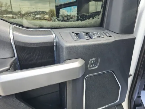 More photos of 2019 Ford F-250SD Platinum at Lakeway Auto Sales, TN