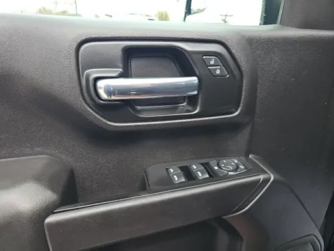 More photos of 2020 Chevrolet Silverado 1500 Custom Trail Boss at Lakeway Auto Sales, TN