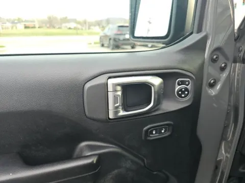 More photos of 2020 Jeep Wrangler Unlimited Sport S at Lakeway Auto Sales, TN