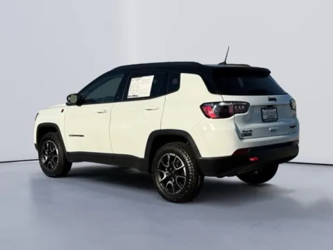 More photos of 2025 Jeep Compass Trailhawk at Lakeway Auto Sales, TN