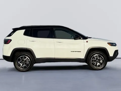 Photos of 2025 Jeep Compass Trailhawk for sale in Morristown, TN at Lakeway Auto Sales