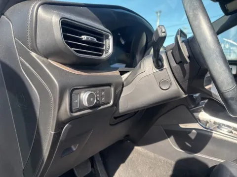 More photos of 2020 Ford Explorer Platinum at Lakeway Auto Sales, TN