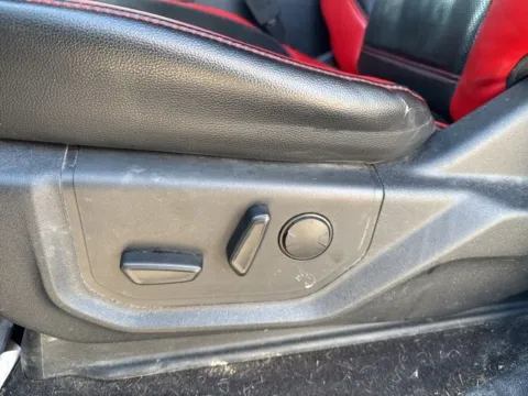 More photos of 2019 Ford F-150 Lariat at Lakeway Auto Sales, TN