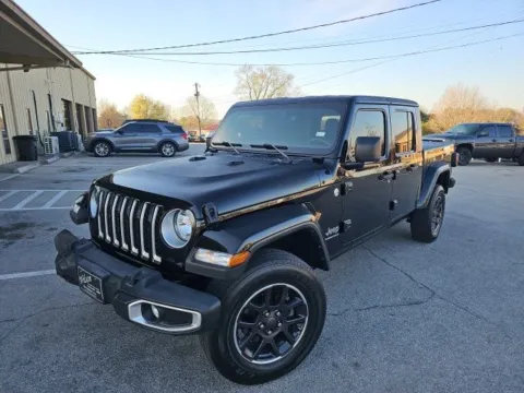 Photos of 2023 Jeep Gladiator Overland for sale in Morristown, TN at Lakeway Auto Sales