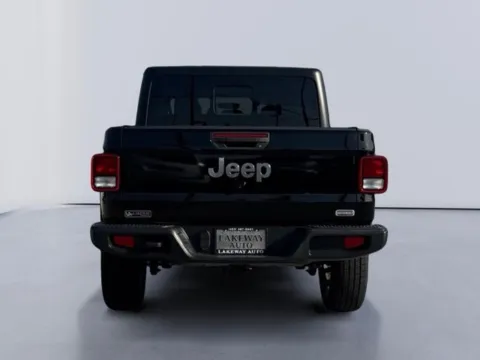 More photos of 2023 Jeep Gladiator Overland at Lakeway Auto Sales, TN