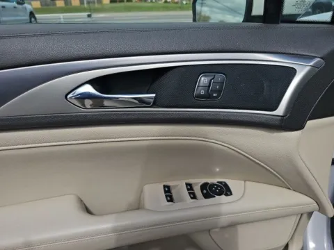 More photos of 2019 Lincoln MKZ Standard at Lakeway Auto Sales, TN