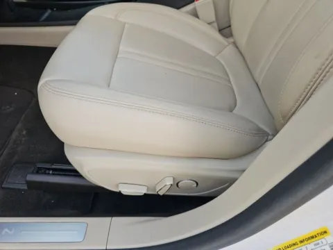 More photos of 2019 Lincoln MKZ Standard at Lakeway Auto Sales, TN