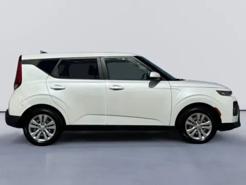 Photos of 2020 Kia Soul LX for sale in Morristown, TN at Lakeway Auto Sales