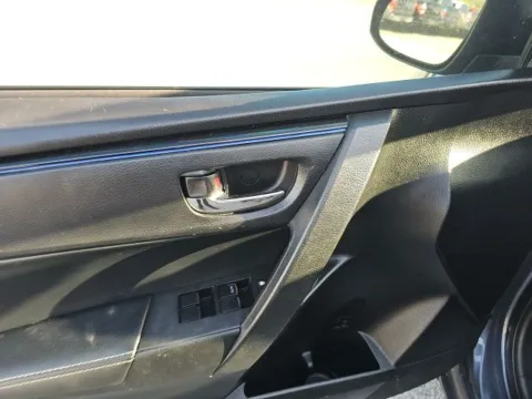 More photos of 2018 Toyota Corolla SE at Lakeway Auto Sales, TN