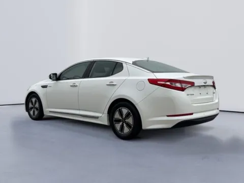 More photos of 2013 Kia Optima Hybrid LX at Lakeway Auto Sales, TN