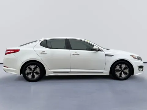 Photos of 2013 Kia Optima Hybrid LX for sale in Morristown, TN at Lakeway Auto Sales