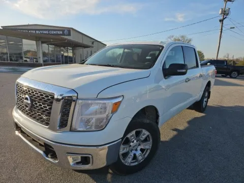 Photos of 2018 Nissan Titan SV for sale in Morristown, TN at Lakeway Auto Sales