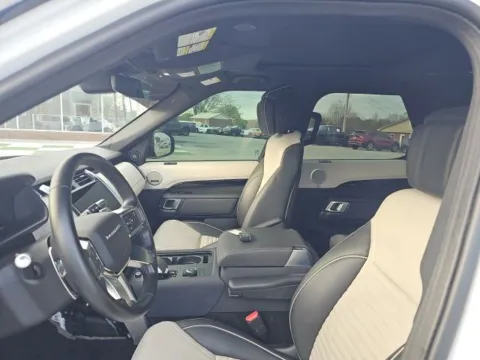 Another view of 2022 Land Rover Discovery S R-Dynamic for sale in Morristown, TN at Lakeway Auto Sales