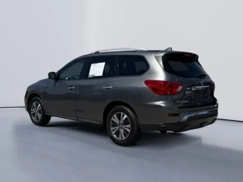More photos of 2020 Nissan Pathfinder SL at Lakeway Auto Sales, TN
