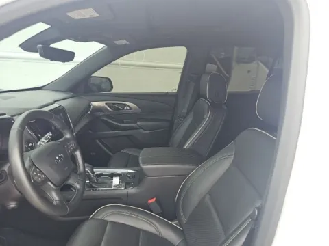More photos of 2023 Chevrolet Traverse Premier at Lakeway Auto Sales, TN