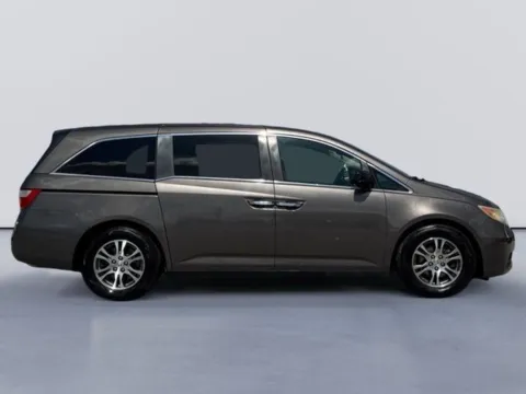 Photos of 2011 Honda Odyssey EX-L for sale in Morristown, TN at Lakeway Auto Sales
