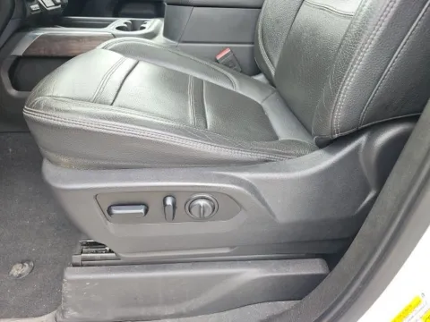 More photos of 2021 GMC Sierra 2500HD Denali at Lakeway Auto Sales, TN