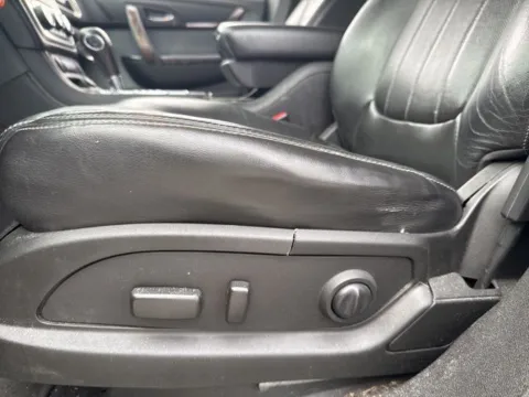 More photos of 2013 GMC Acadia Denali at Lakeway Auto Sales, TN